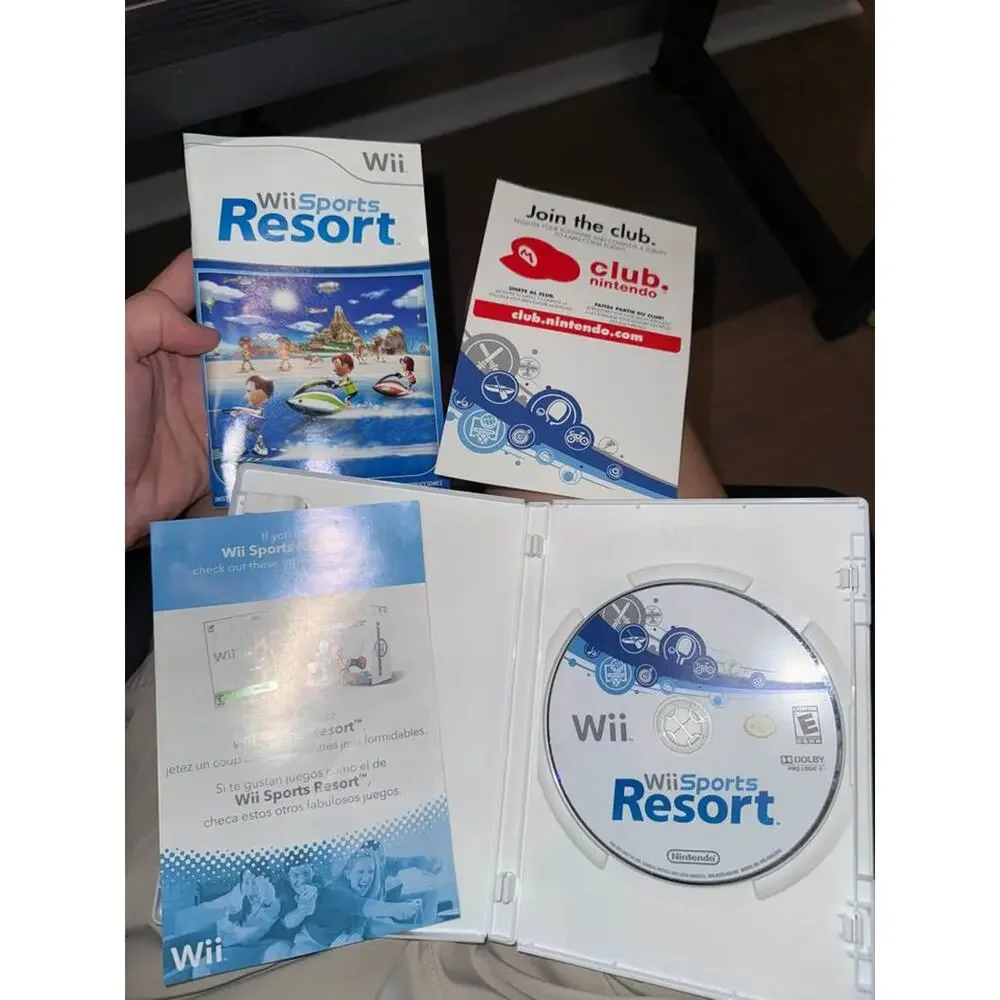 Wii Sports Resort - Nintendo Wii CIB GREAT CONDITION